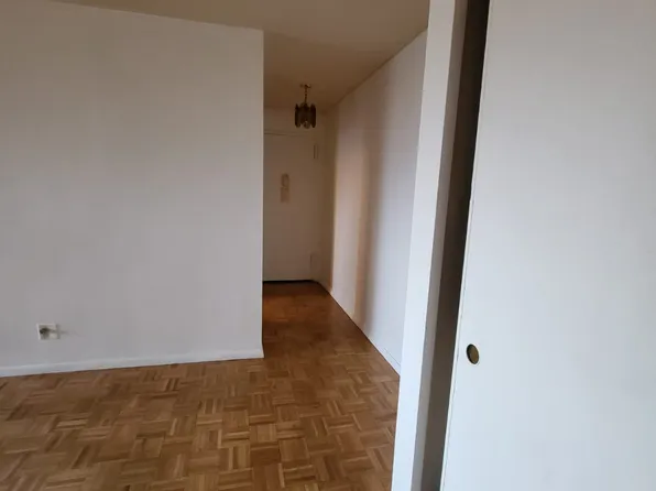 2930 West 5th Street image 7 of 22