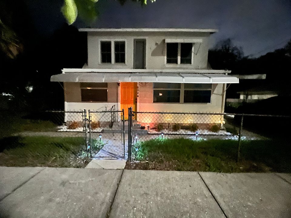 1st image of 604 Hart St