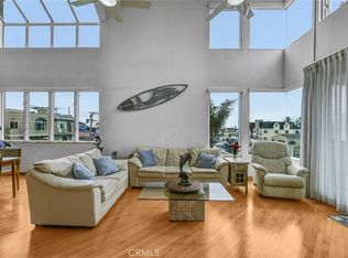 16745 Bayview Dr APT B, Sunset Beach, CA 90742