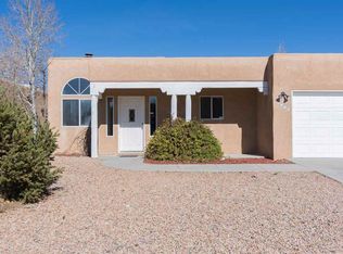 7507 Snow Blossom Rd, Santa Fe, NM 87507