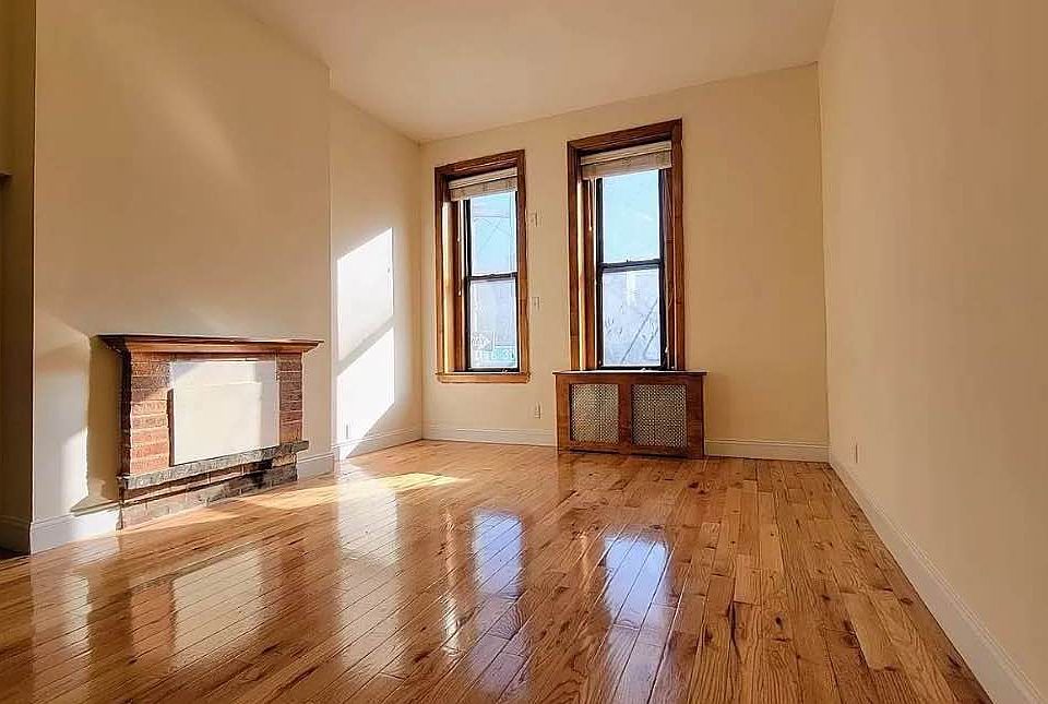1st image of 309 E 37th St #1M