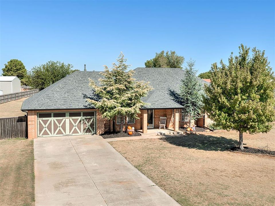 1st image of 4105 Frontier Ln