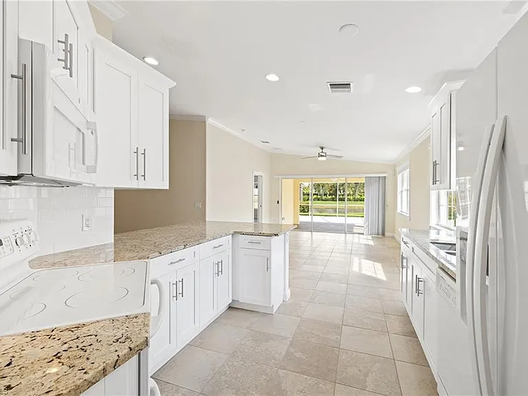 7539 Novara Ct — Photo 8