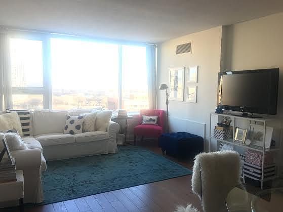 5th image of 2728 N Hampden Ct #14