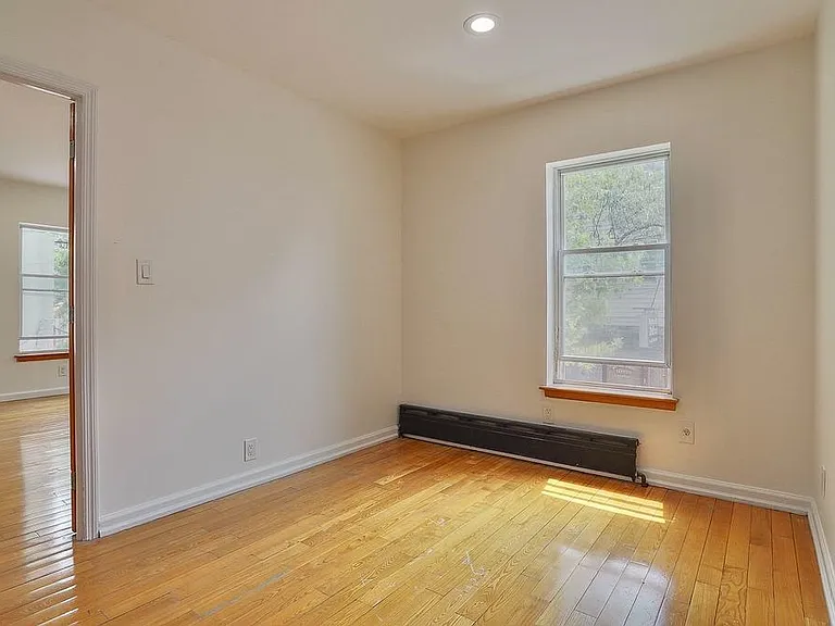 108 Hutton St #2 — Photo 8