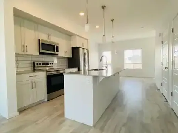 4094 Chappelle Grn SW #1A, Edmonton, AB T6W 4M6