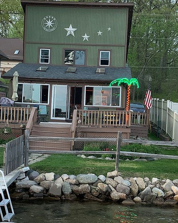 1st image of 3605 Lakeshore Dr
