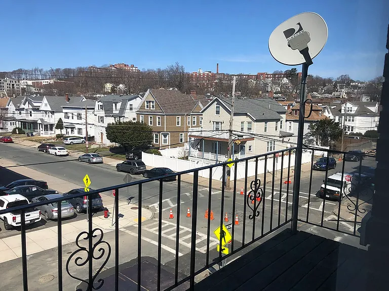 39 Cary Ave #16 — Photo 6