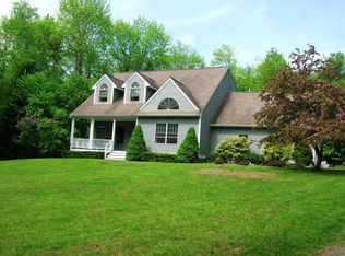 35 Cairn Hill Rd, Bowdoinham, ME 04008