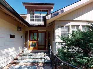 4-12 Singing Woods Rd, Norwalk, CT 06850