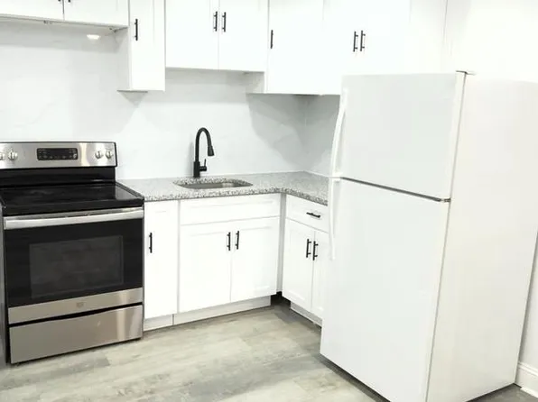 4522 Paul St, Philadelphia, PA 19124