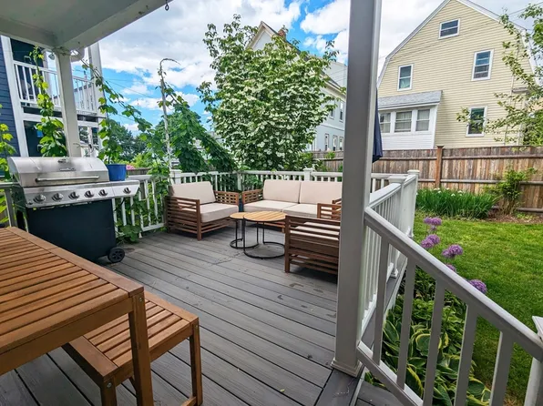 4 Ethel St, Roslindale, MA 02131