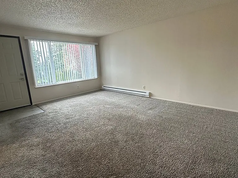 500 75th St SE — Photo 5