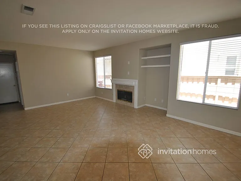 23389 Mountain Song Loop — Photo 2