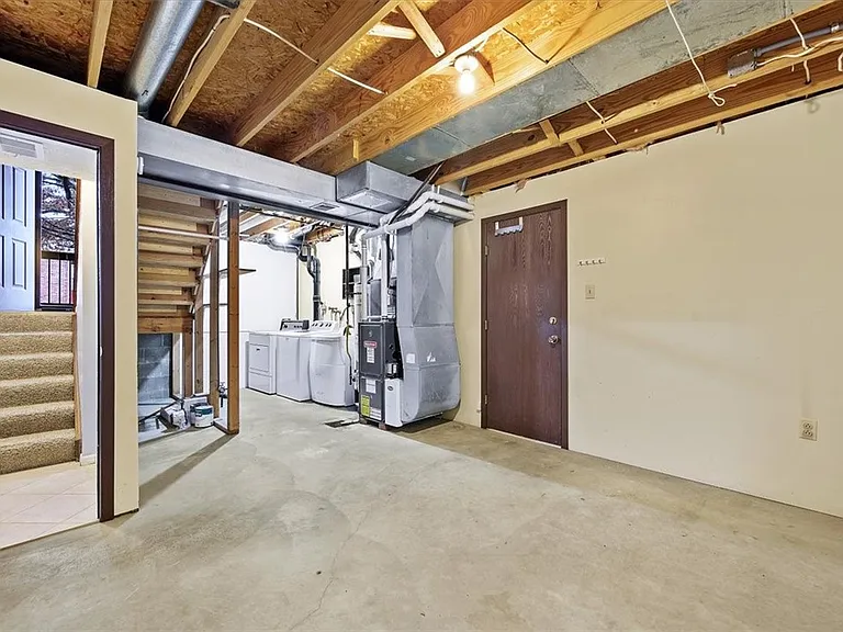 1101 Timberglen Dr — Photo 20