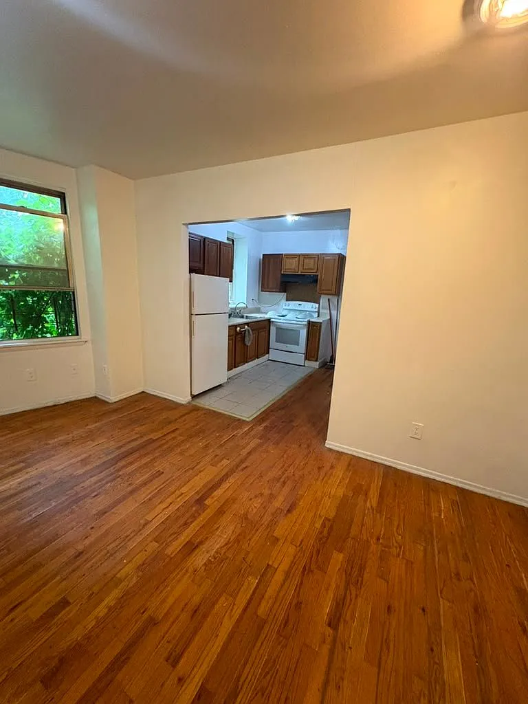 1 bed, 1.0 bath, $2,400 — Photo 4