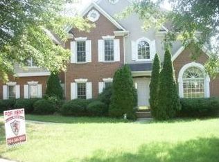 9037 Sandpiper Dr, Charlotte, NC 28277