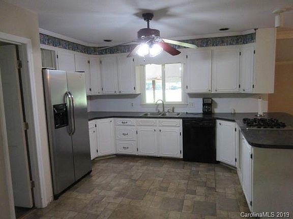 2nd image of 4161 Windsong Ln