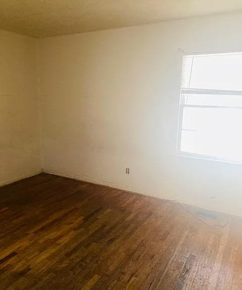 914 Chesterfield Dr — Photo 10