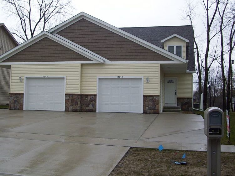 1st image of 1504 Illinois Dr #B