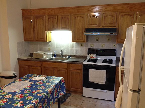 full kitchen
