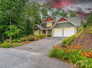 64 Nuthatch Ct, Fairview, NC 28730