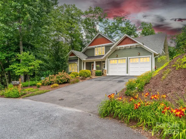 64 Nuthatch Ct, Fairview, NC 28730