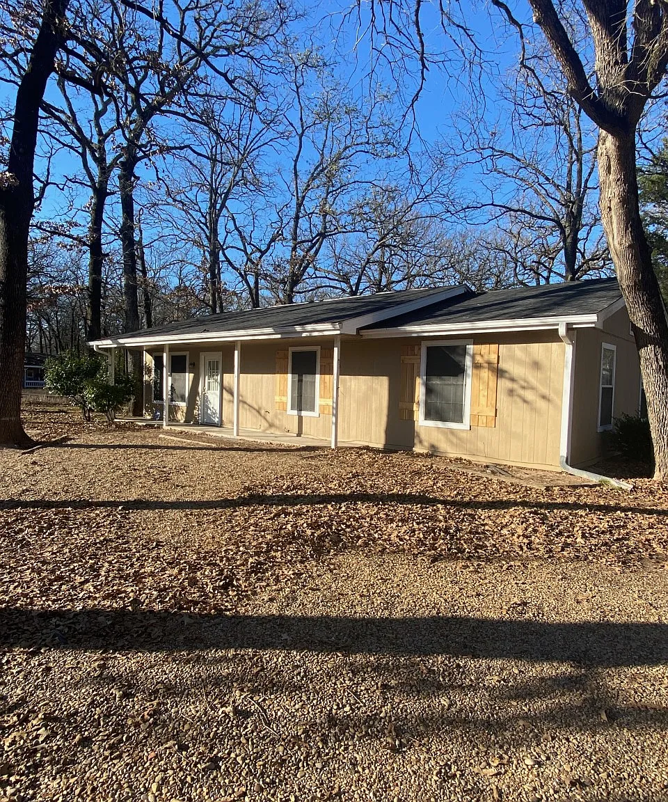 128 Pierce Drive - 1 — Photo 1
