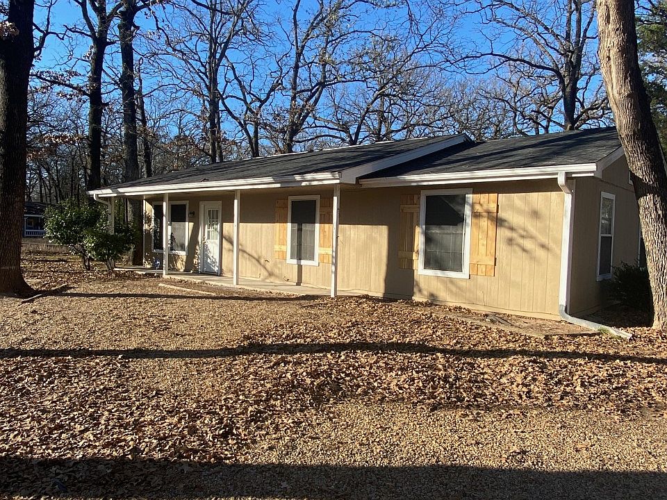 1st image of 128 Pierce Dr
