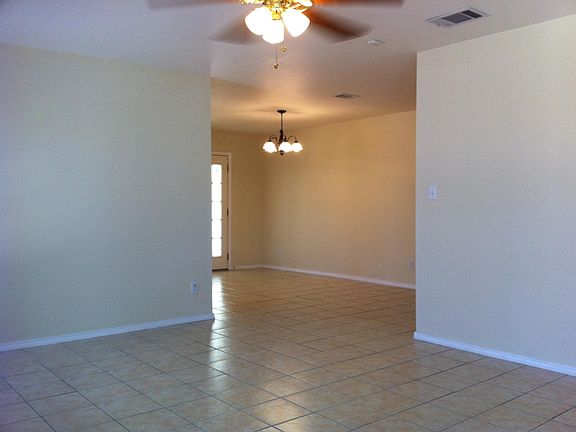 Living/dining area