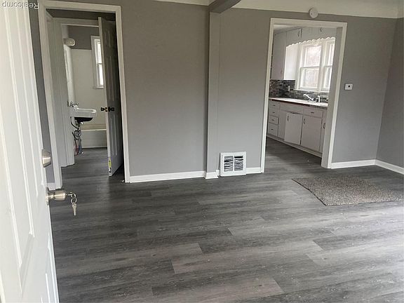 4th image of 2064 Lavelle Rd