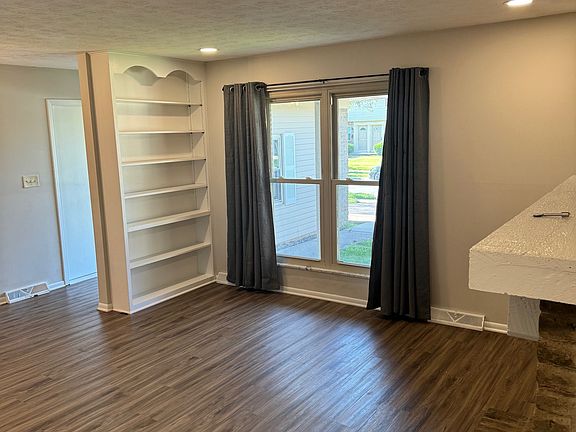 Living Room Entryway