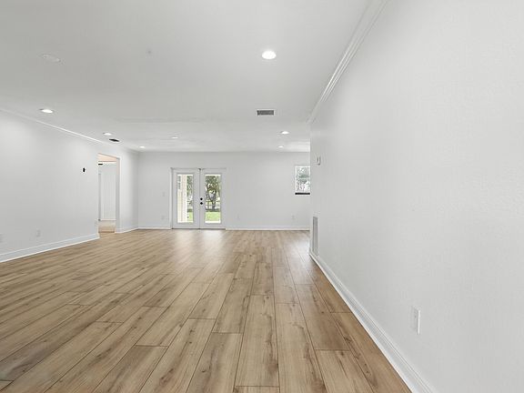 4th image of 9400 Listow Ter Terrace
