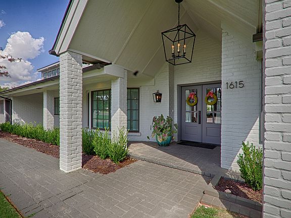 3rd image of 1615 Westminster Pl