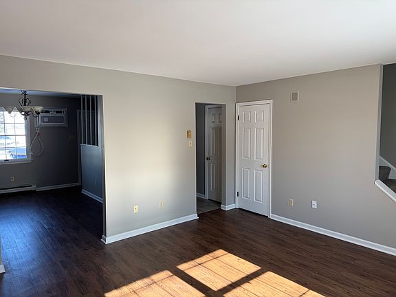 3rd image of 109 E Green St
