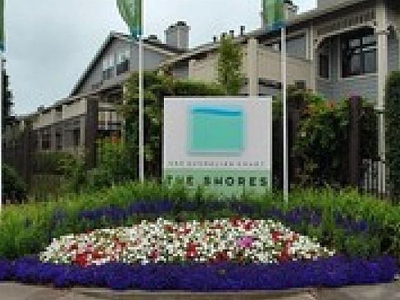 4th image of 186 Shoreline Ct