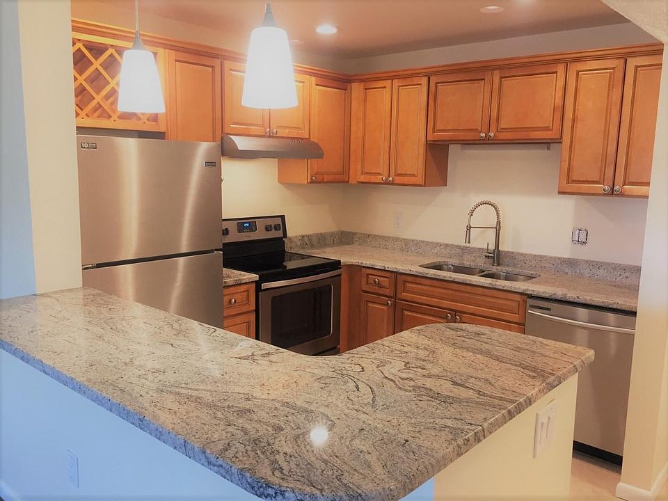 1st image of 4400 1st St N Unit 415