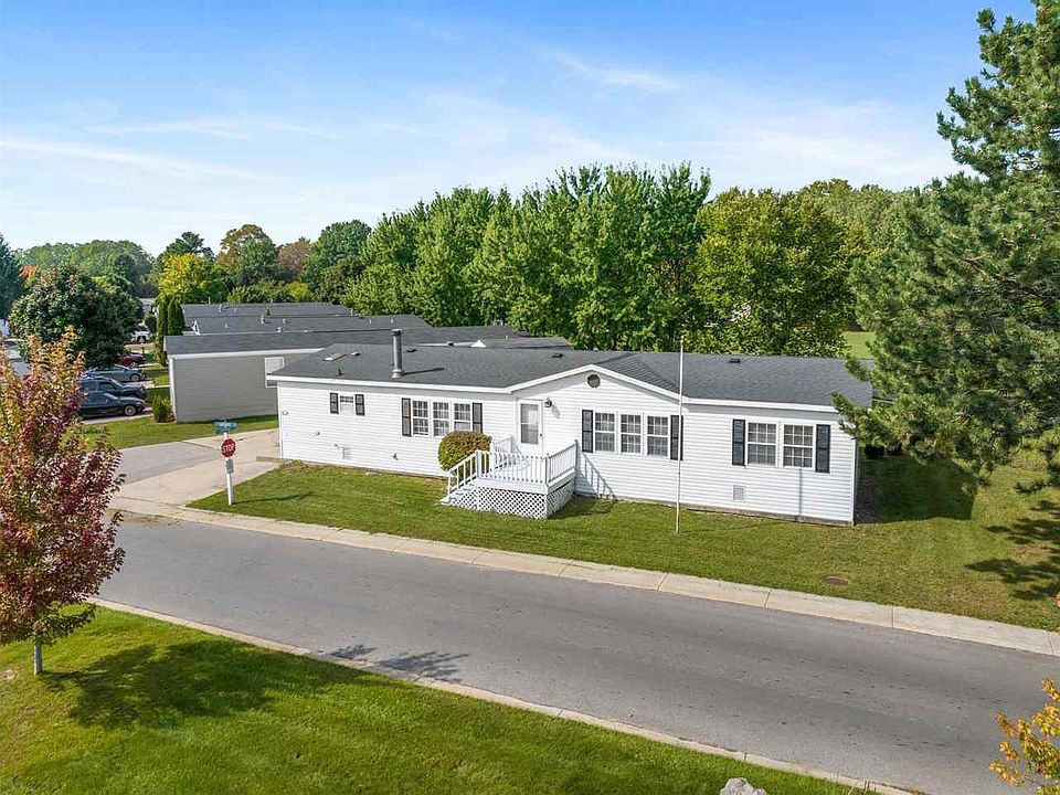 6685 M 66 N Charlevoix, MI Zillow Apartments for Rent in Charlevoix