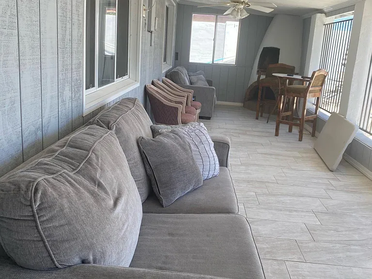 2415 W Greenbriar Dr — Photo 15