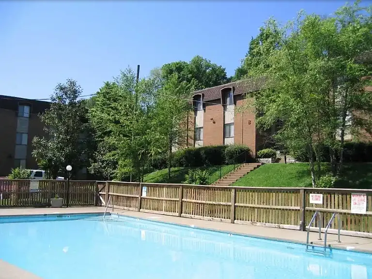 Glen Valley Apartments & Duplexes — Photo 5