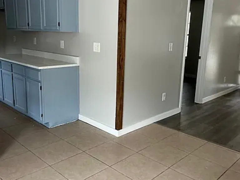 2615 Indigo Ave — Photo 5