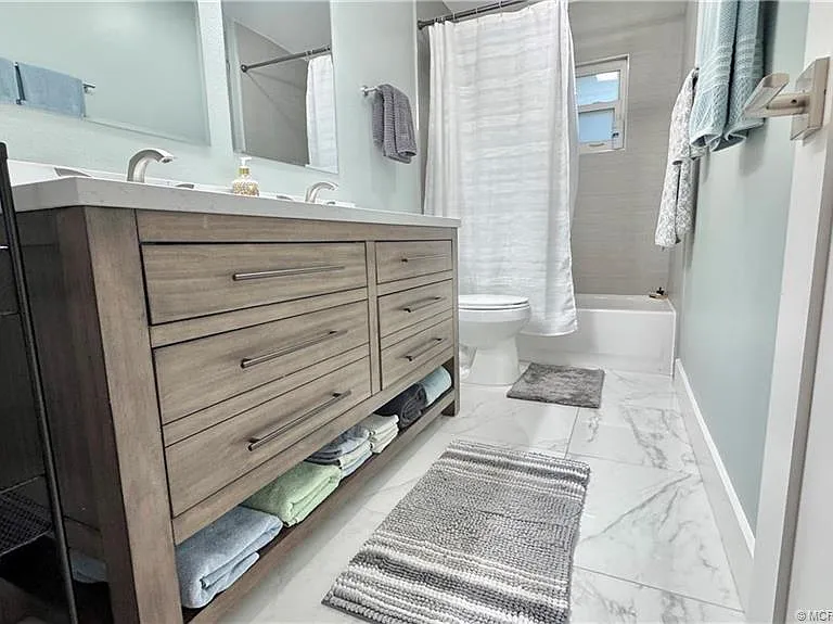 323 SW Ridge Ln — Photo 12