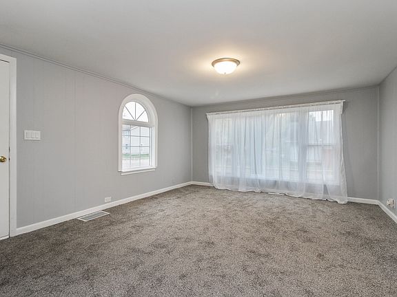 2nd image of 395 S Fulton Ave
