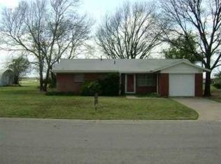 105 Fairview Ln, Tipton, OK 73570