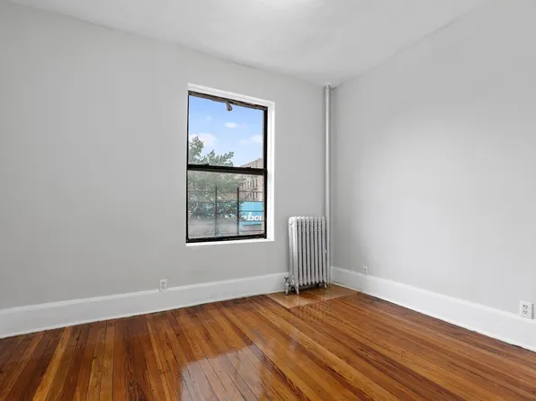 232 Sherman Avenue image 3 of 6