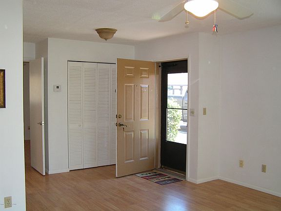 4th image of 923 Prosperity Pl #1304