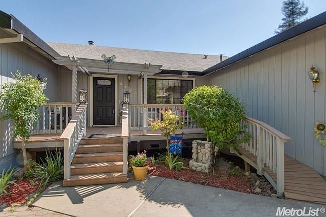 1st image of 2450 Knollwood Dr