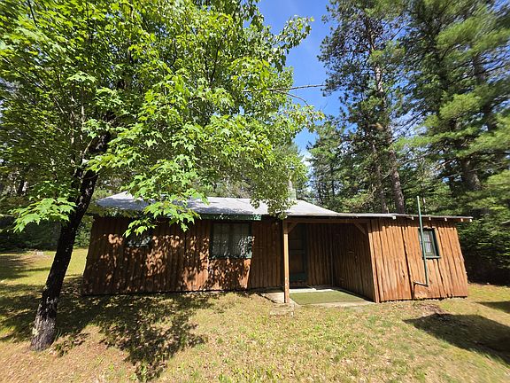 2nd image of 304 Wilcox Dr