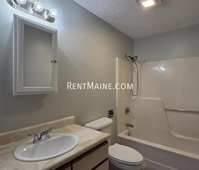 2 Hartley St #6 — Photo 18