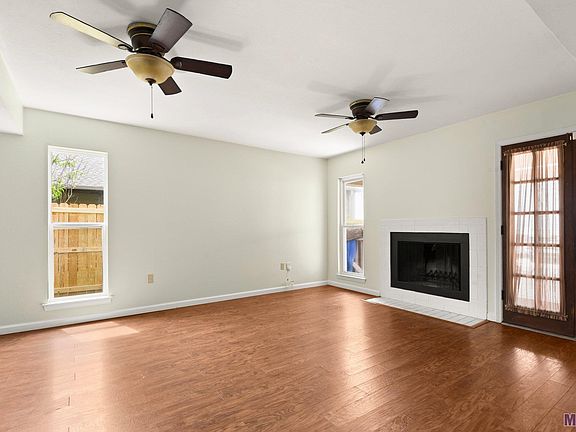 4th image of 262 Highland Creek Pkwy